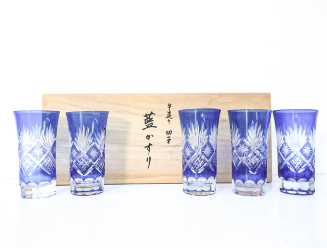 【ガラス】切子グラス　5つセット　手造り　藍かすり　（共箱付）